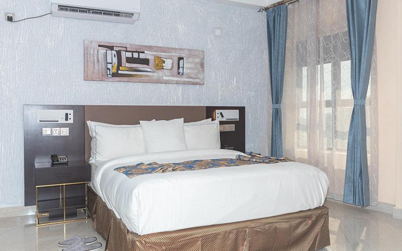 Hotel Le Figaro Дуала Экстерьер фото